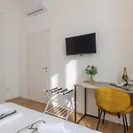 Lägenhet Pomponazzi 19 Two-room In The Bocconi Area Milano